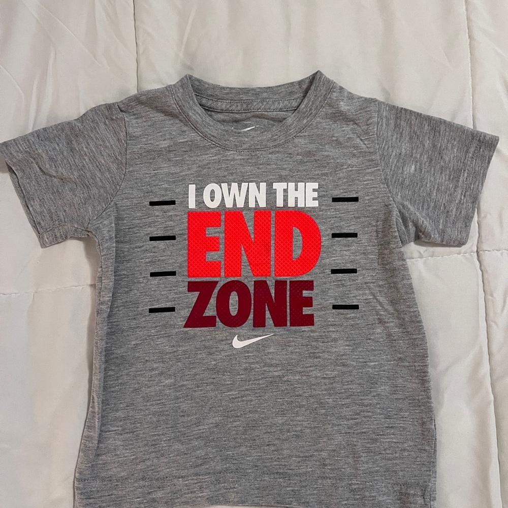 Nike Kids Gray and Red T-Shirt - I Own the End Zone